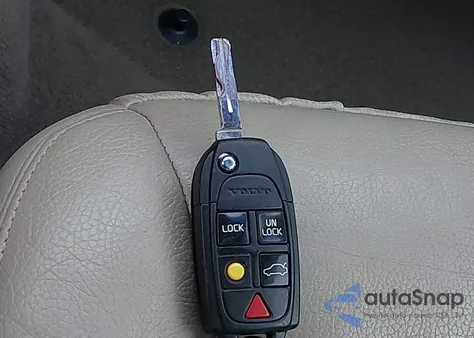 2007 Volvo S60 2.5T z USA, uszkodzony, nr VIN YV1RS592472604422